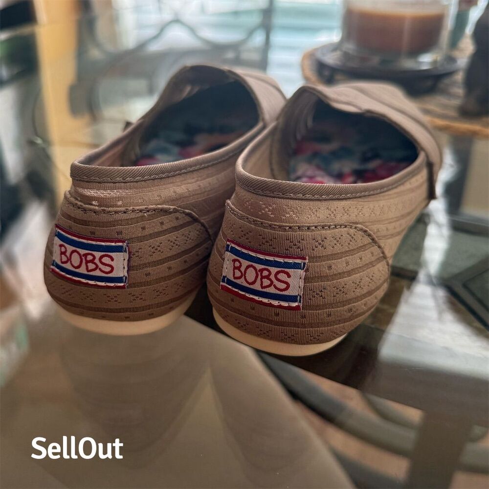 BOBS by Skechers Taupe Slip-On Shoes 8.5 – Woven Casual Flats - Picture 4 of 7